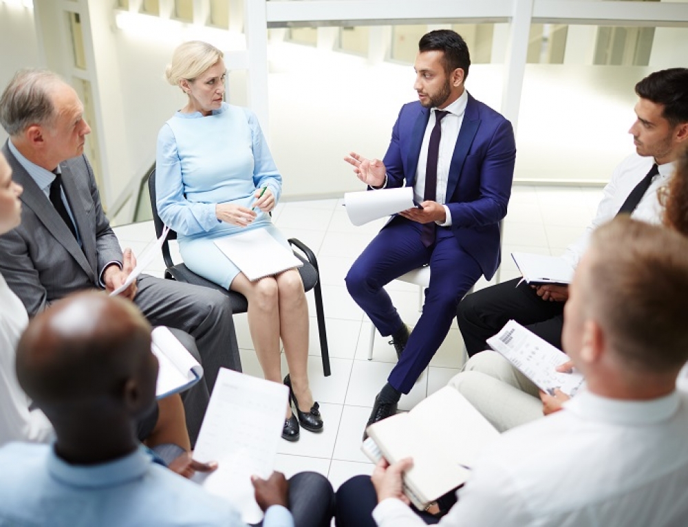 What is a corporate trainer salary?